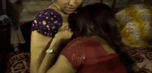  Bengali Lesbian Full Hot (বাংলা লেসবিয়ান বউদি)